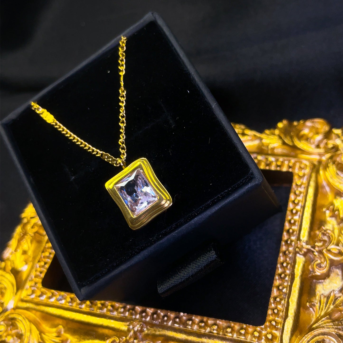 Sugar Necklace
